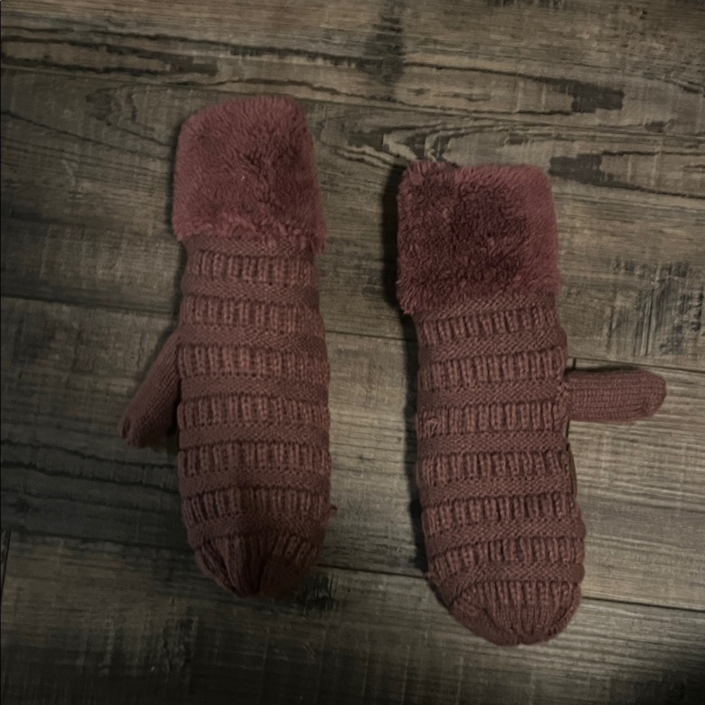 C.C Women's Knit Mittens in eggplant purple